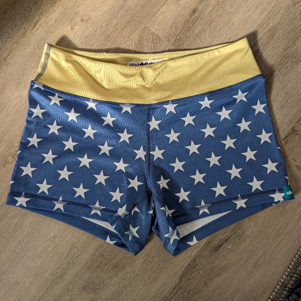 Wodbottom shorts, wonder woman, size large